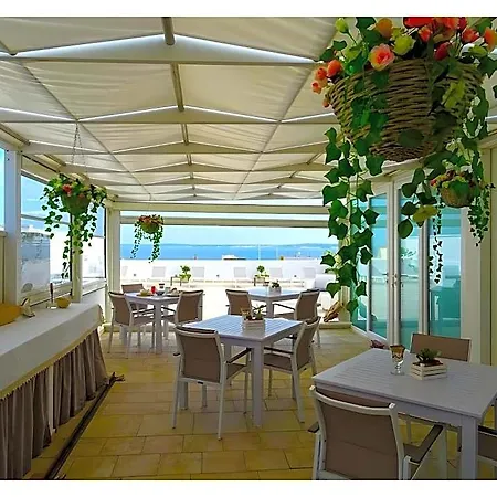 Faro Bianco Hotel