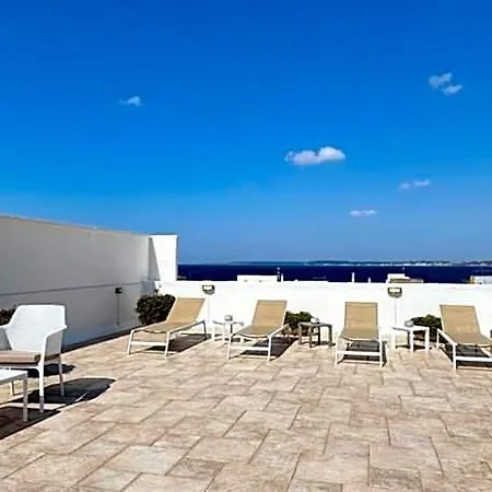 Hotel Faro Bianco 5*