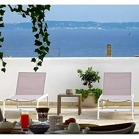 Faro Bianco 5*